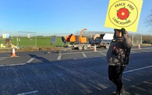 117151924-cuadrilla-fracking-protest_trans_NvBQzQNjv4BqttjRzv33uPmfPHtQJIC-EzAB4NML25sViLCHus_XGJI-300x188.jpg